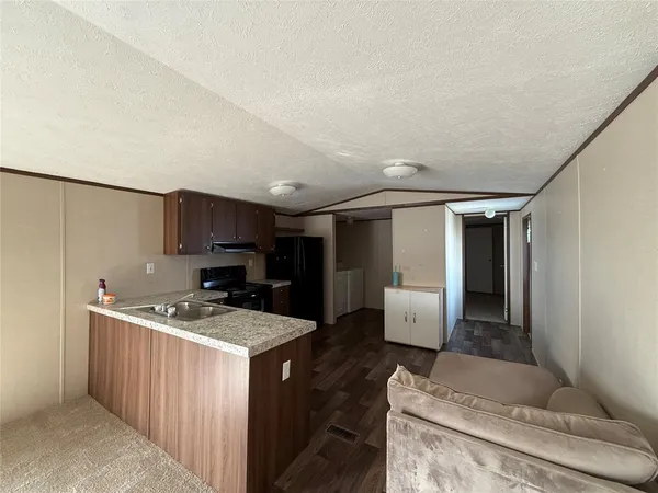 $1,800 | 9879 Private Road 5377, Nevada, TX 75173