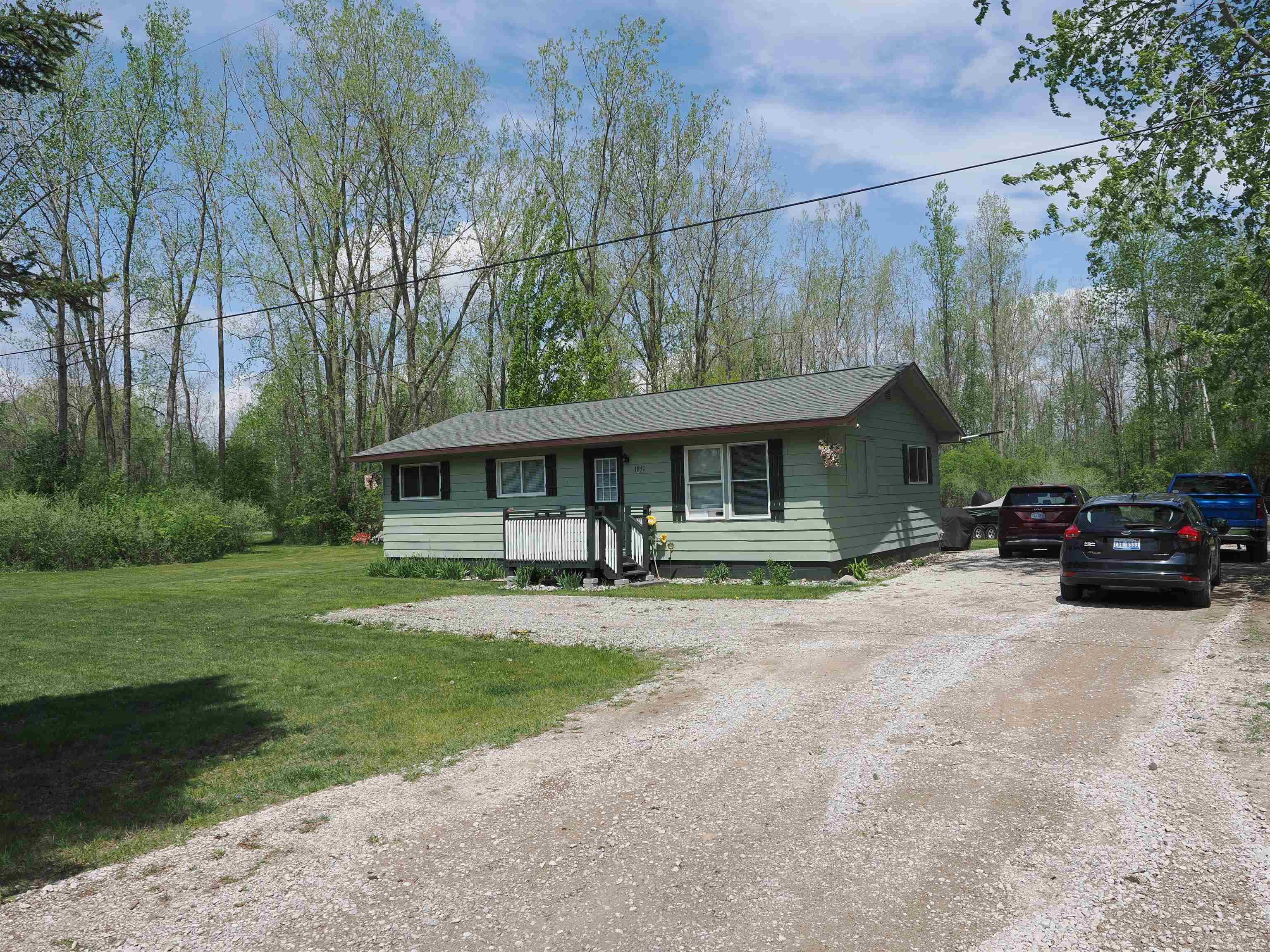 1851 East Erickson Road Pinconning, MI 48650 - Photo 1 of 6