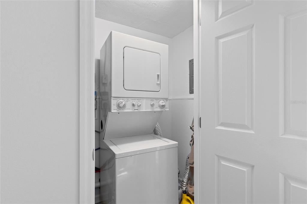4409 Summersun Drive New Port Richey, FL 34652 - Photo 13 of 23 a utility room with dryer and washer