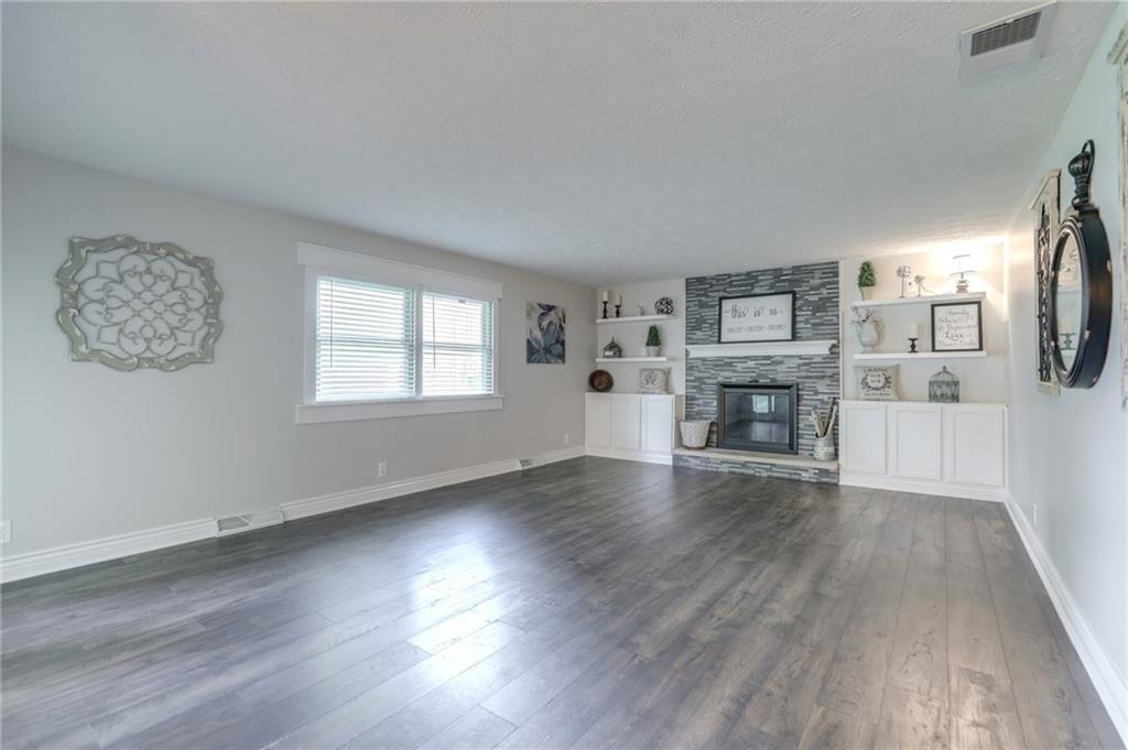 617 Ralston Road Indianapolis, IN 46217 - Photo 12 of 30 Gallery Image 12