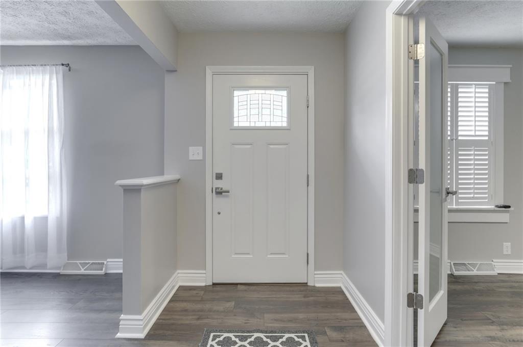 617 Ralston Road Indianapolis, IN 46217 - Photo 3 of 30 Gallery Image 3