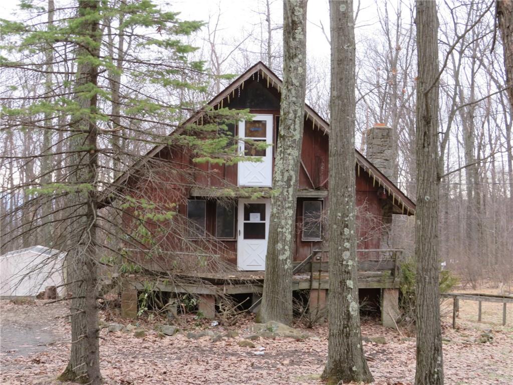 238 Horse Shoe Bend Road Acme, PA 15610 - Photo 1 of 31