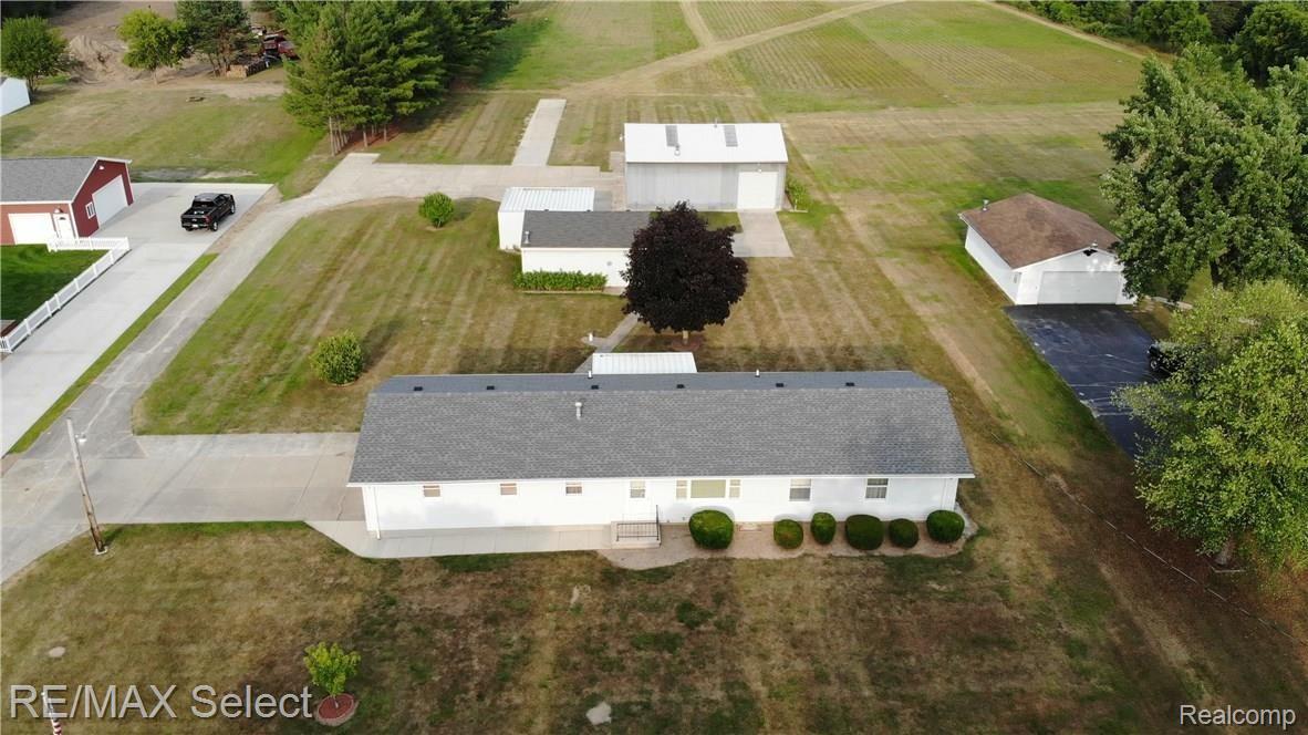 3325 South Vassar Road Davison, MI 48423 - Photo 1 of 47 3325 Vassar Rd - Davison 01.jpg
