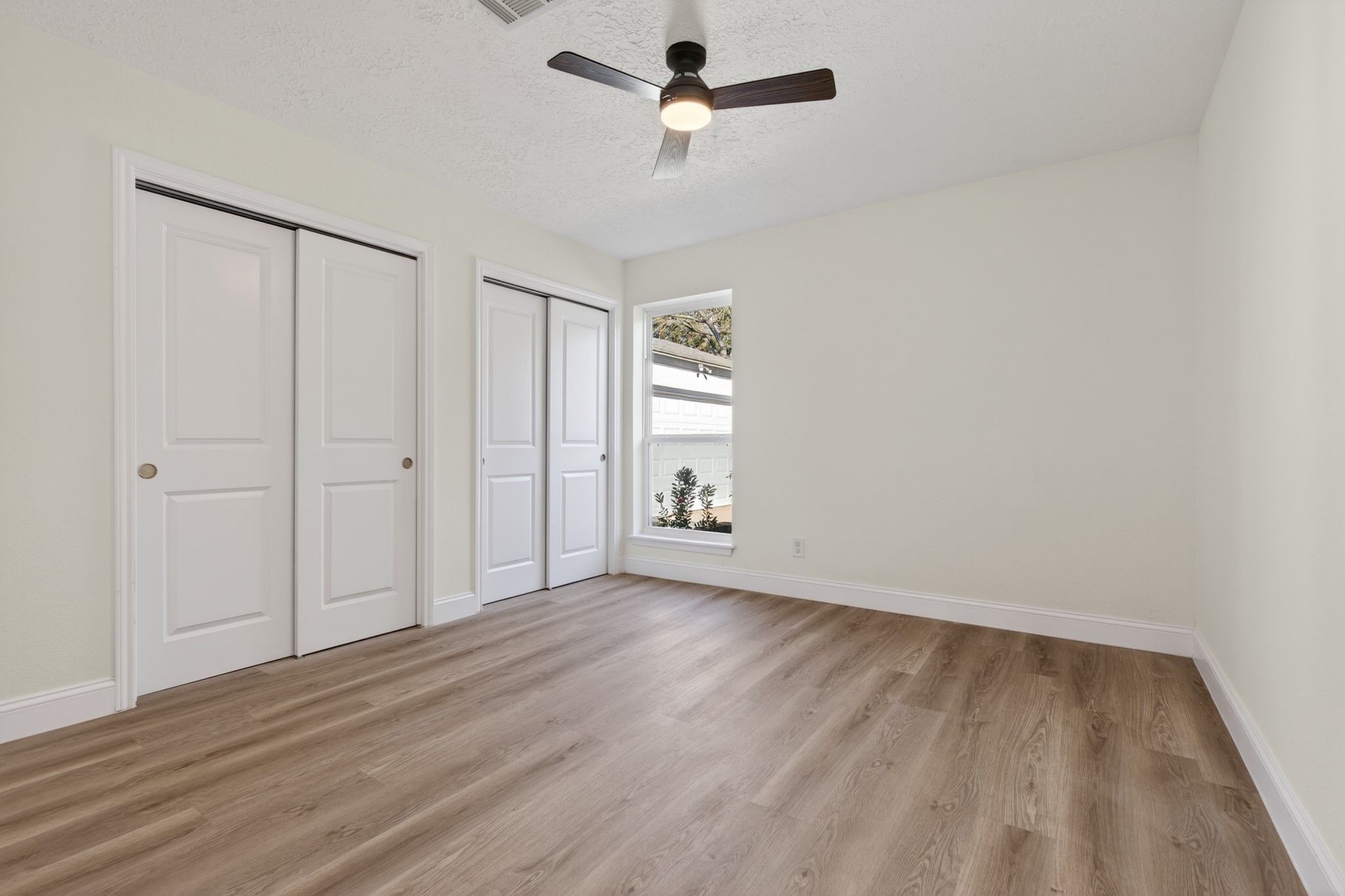 6207 Rollingbrook Drive Houston, TX 77096 - Photo 30 of 47