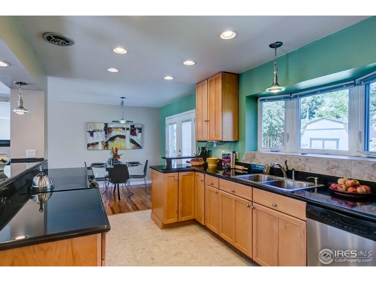2635 Stephens Road Boulder, CO 80305 - Photo 5 of 25 Granite, Maple, SS