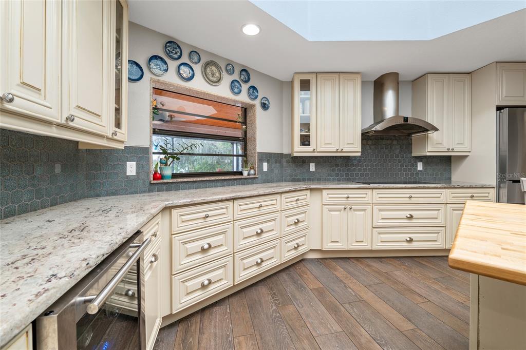 602 Druid Way Lutz, FL 33548 - Photo 8 of 81