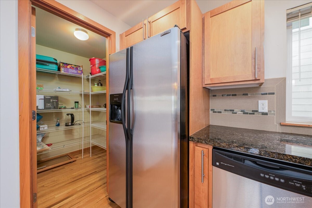 1145 North 91st Street, Unit A Seattle, WA 98103 - Photo 11 of 28