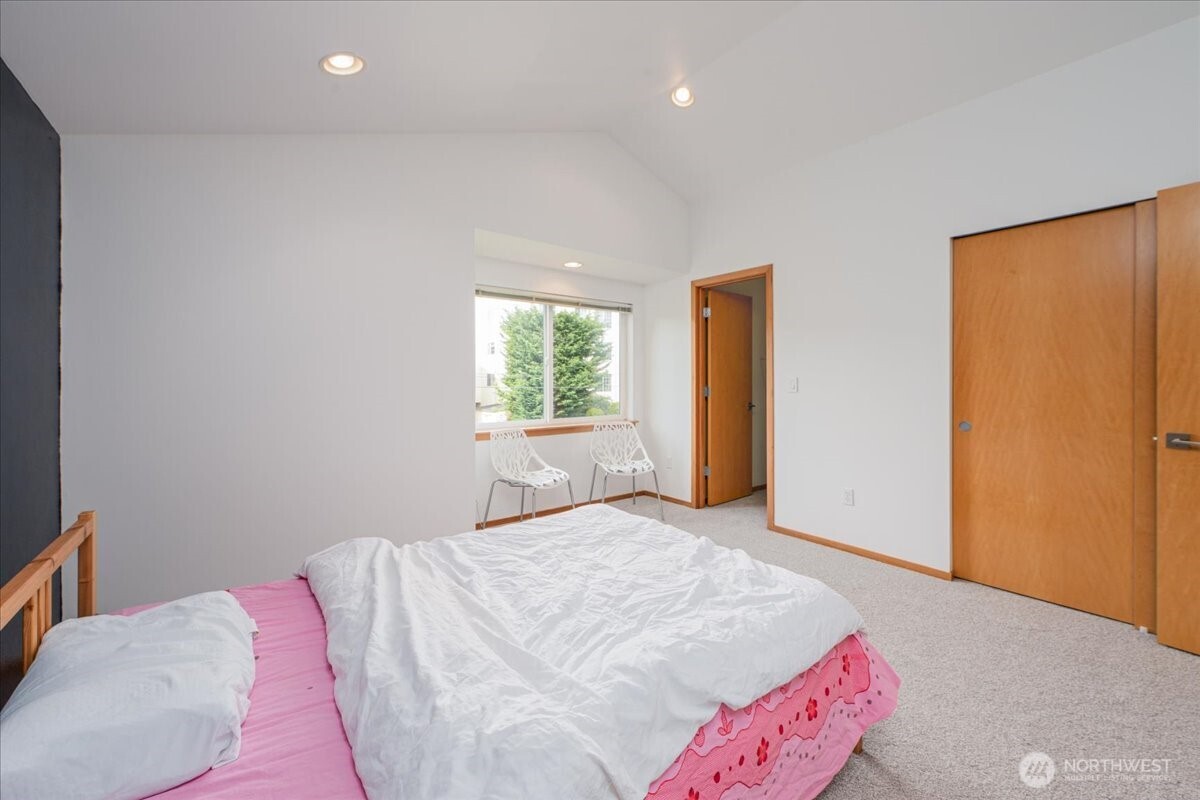 1145 North 91st Street, Unit A Seattle, WA 98103 - Photo 15 of 28