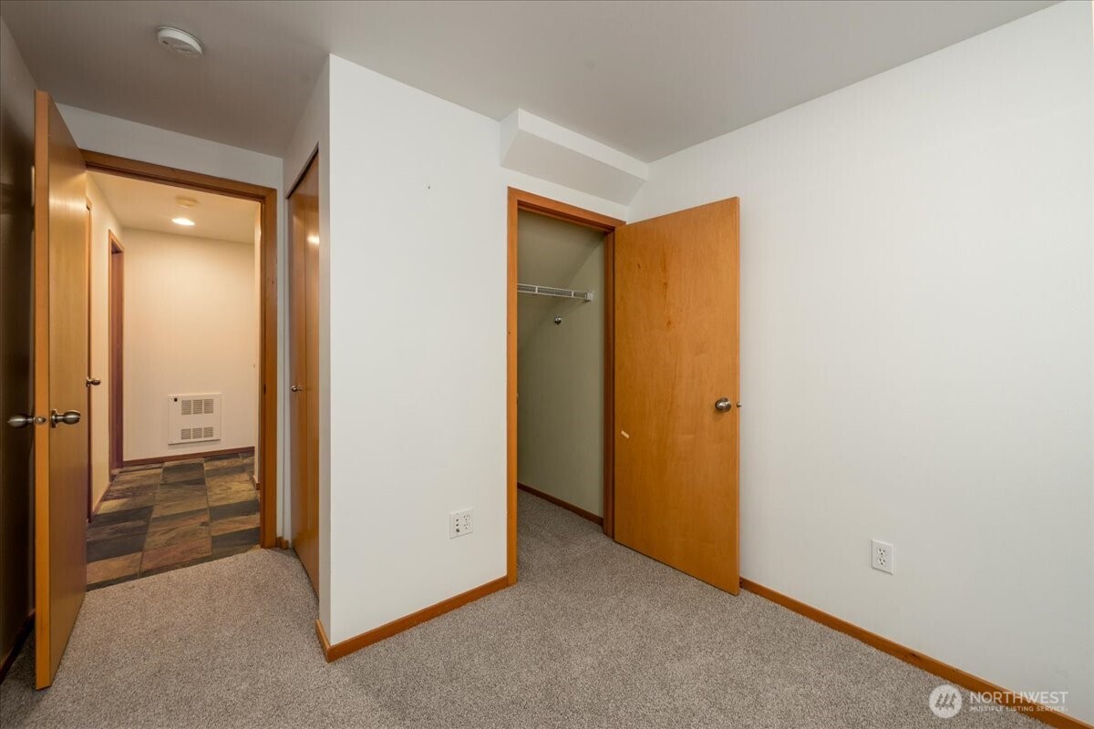 1145 North 91st Street, Unit A Seattle, WA 98103 - Photo 23 of 28