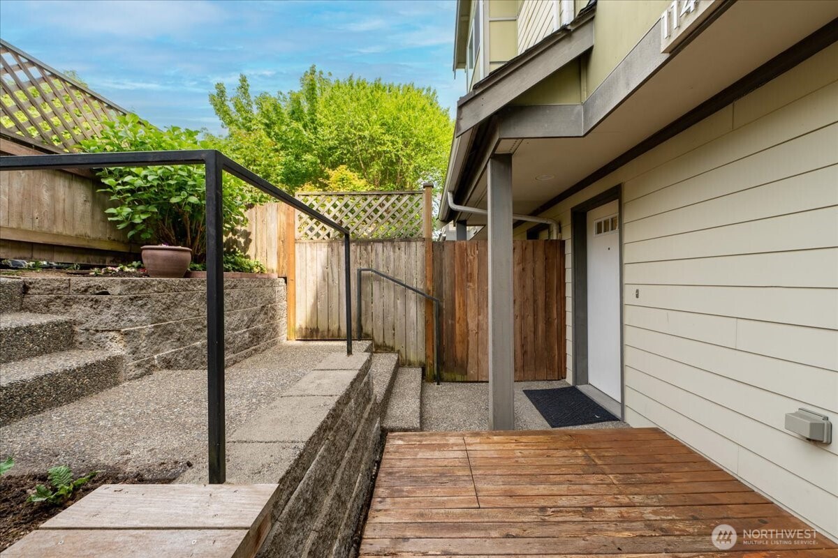1145 North 91st Street, Unit A Seattle, WA 98103 - Photo 26 of 28