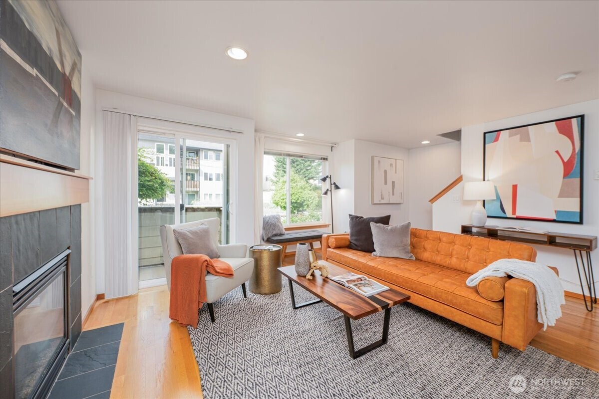 1145 North 91st Street, Unit A Seattle, WA 98103 - Photo 3 of 28