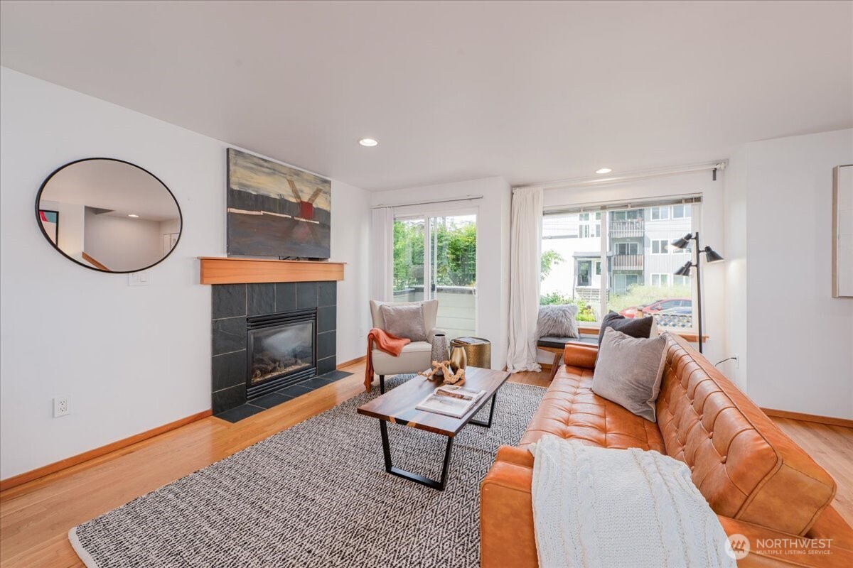 1145 North 91st Street, Unit A Seattle, WA 98103 - Photo 4 of 28