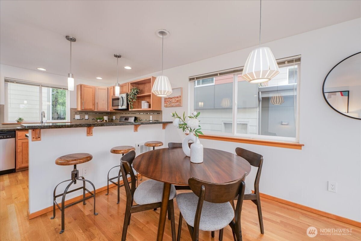 1145 North 91st Street, Unit A Seattle, WA 98103 - Photo 6 of 28