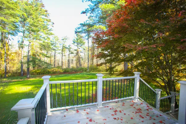 $775,000 | 118 Washinee Heights Road, Salisbury, CT 06068