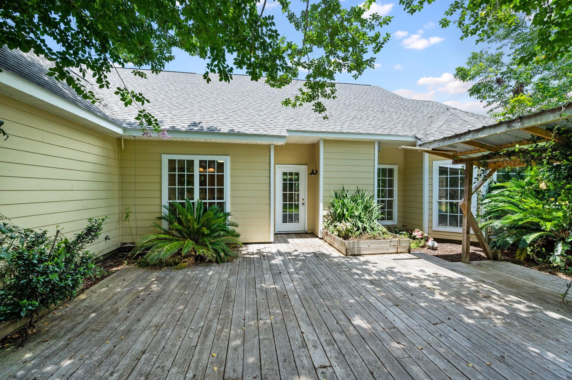 204 Oxford Way Foley, AL 36535 - Photo 41 of 49