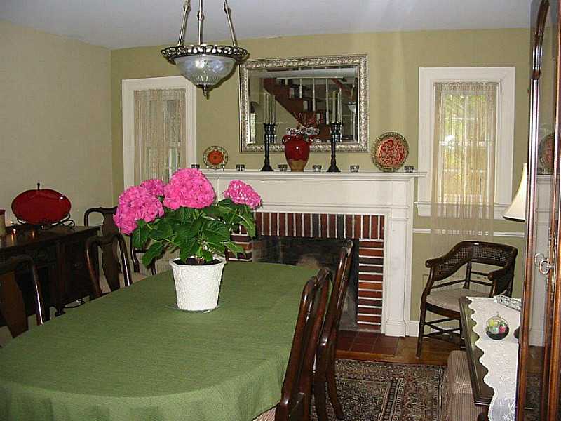20 Cormier Road Lincoln, RI 02865 - Photo 8 of 21 Dining Room.