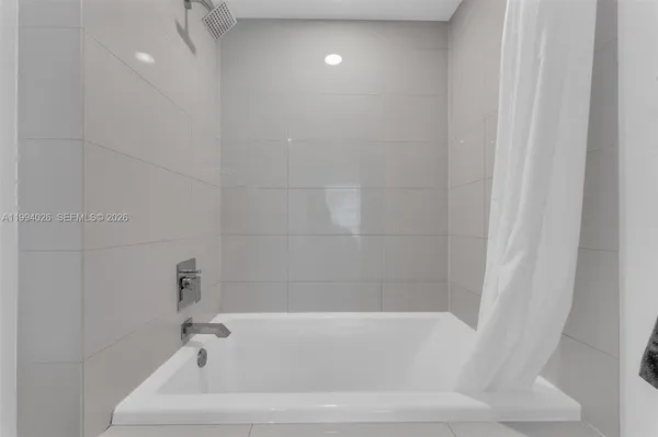 $2,750 | 1100 South Miami Avenue, Unit 3605, Miami, FL 33130