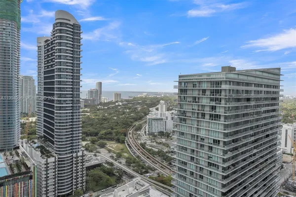 $2,750 | 1100 South Miami Avenue, Unit 3605, Miami, FL 33130