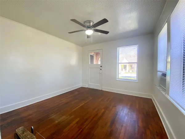 $1,600 | 5009 Avenue G, Unit A, Austin, TX 78751