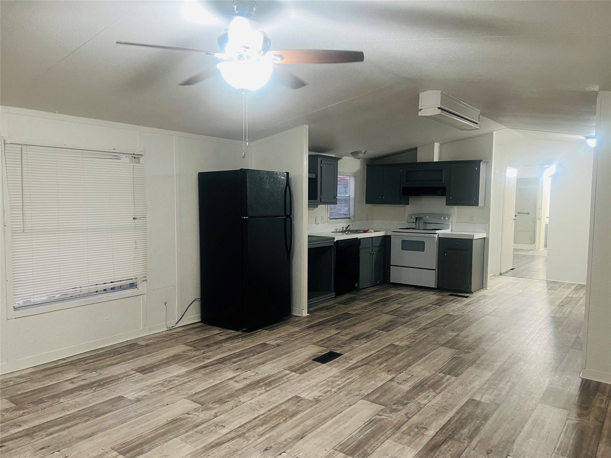 2106 Avenue C Rosenberg, TX 77471 - Photo 6 of 20