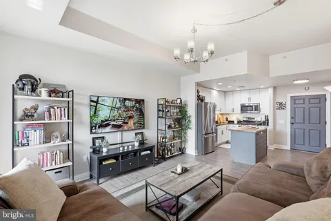 $465,000 | 525 North Fayette Street, Unit 620, Alexandria, VA 22314