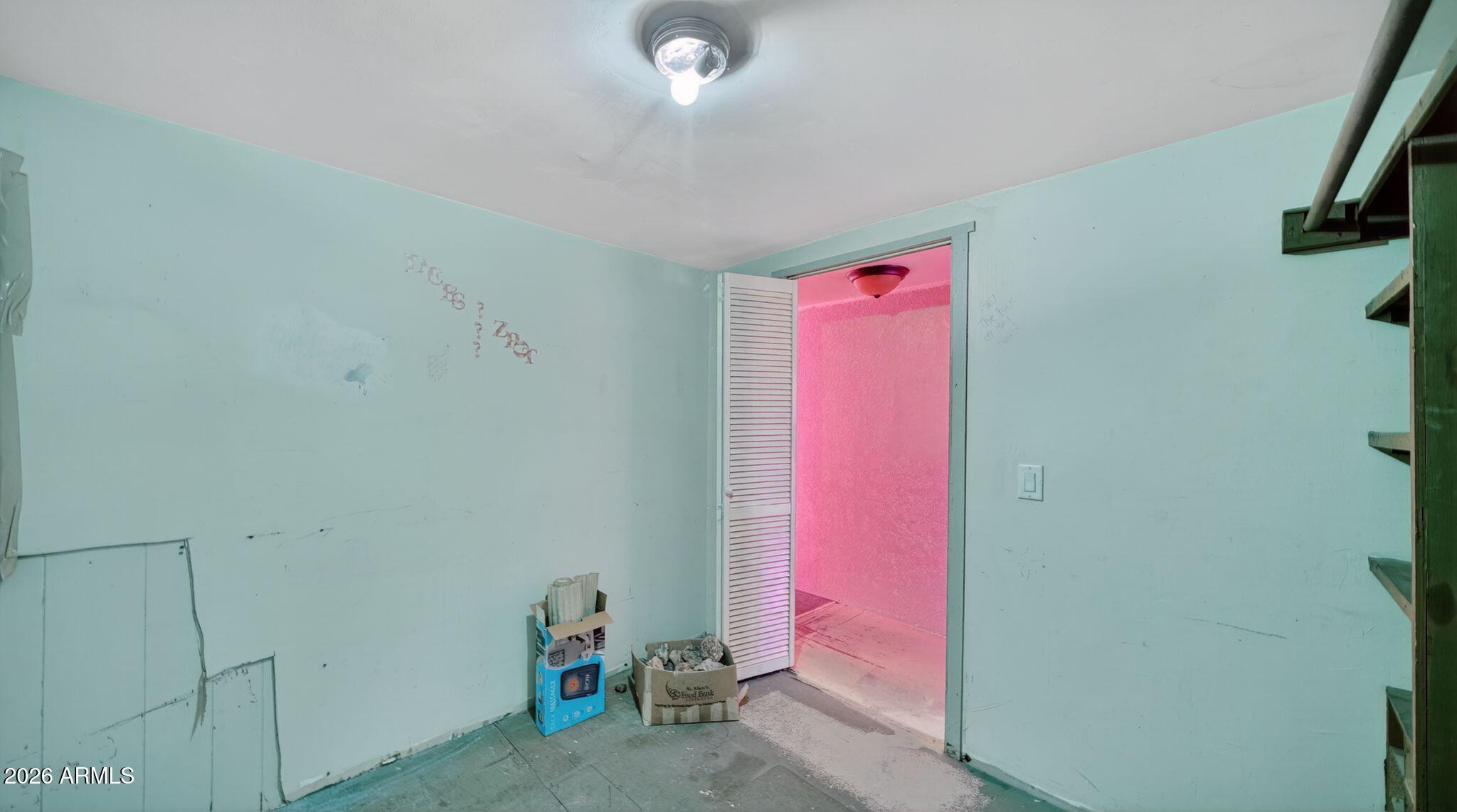 5675 Rocky Road Fort Mohave, AZ 86426 - Photo 18 of 30 a room with furniture and a potted plant