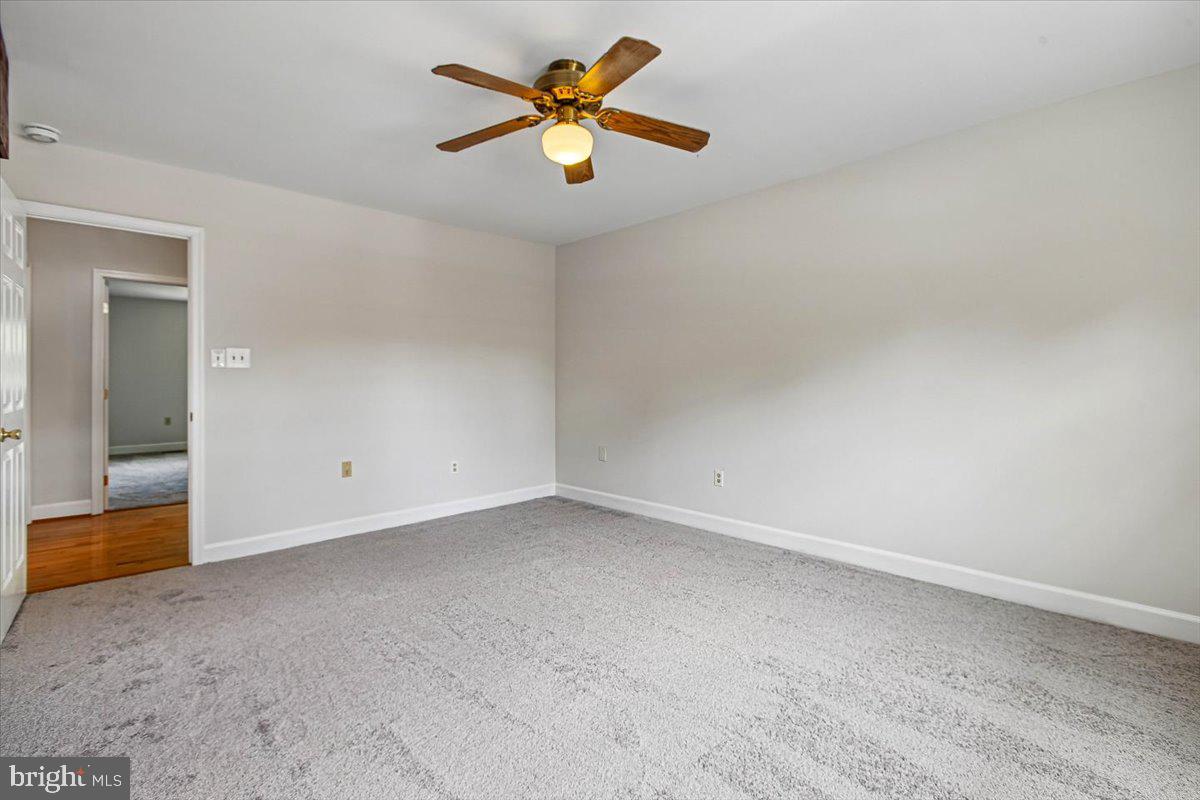 1005 Tapawingo Road Southwest Vienna, VA 22180 - Photo 24 of 76 Gallery Image 24