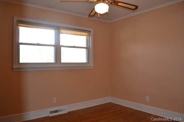 3421 Pinehill Road Rock Hill, SC 29732 - Photo 9 of 14 an empty room with a window