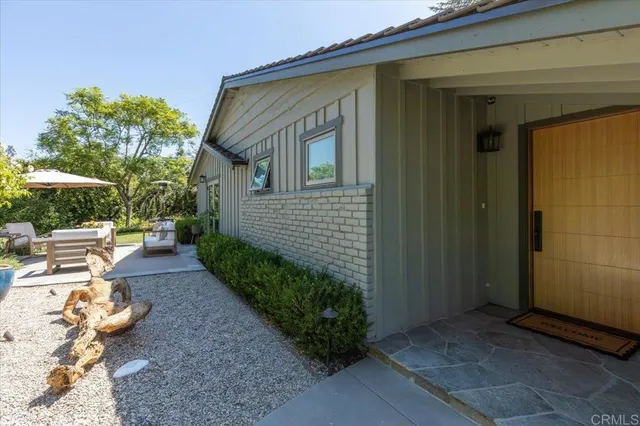 a view of a back yard of the house