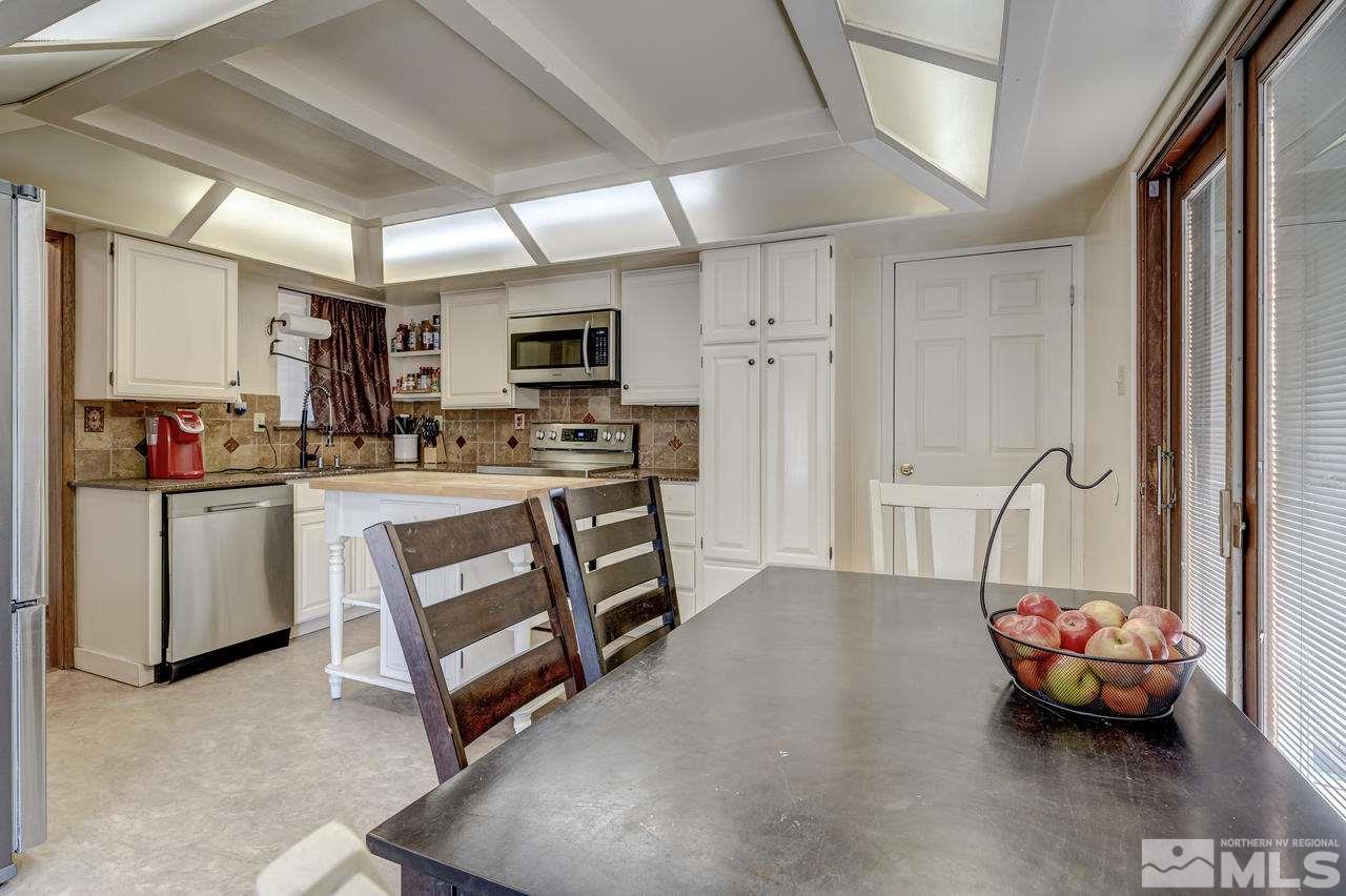 1445 Alturas Avenue Reno, NV 89503 - Photo 8 of 25 Photo 8