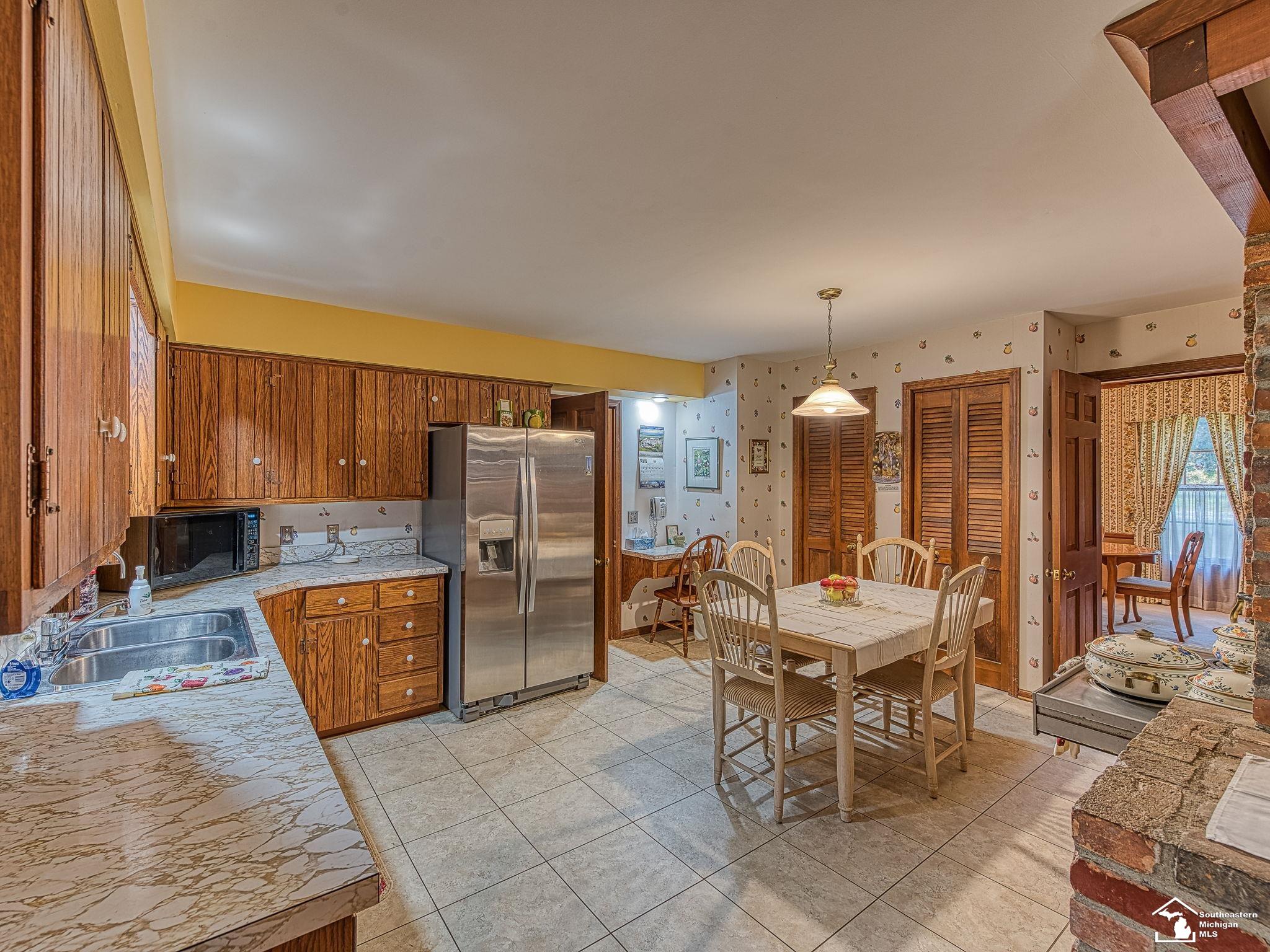 314 Cole Road Monroe, MI 48162 - Photo 12 of 55 50093242-11.JPG