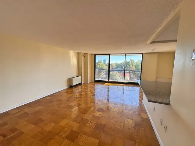 $3,500 | 50 Longwood Avenue, Unit 712, Brookline, MA 02446