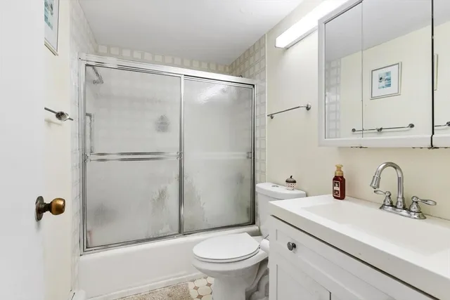 $3,500 | 50 Longwood Avenue, Unit 712, Brookline, MA 02446