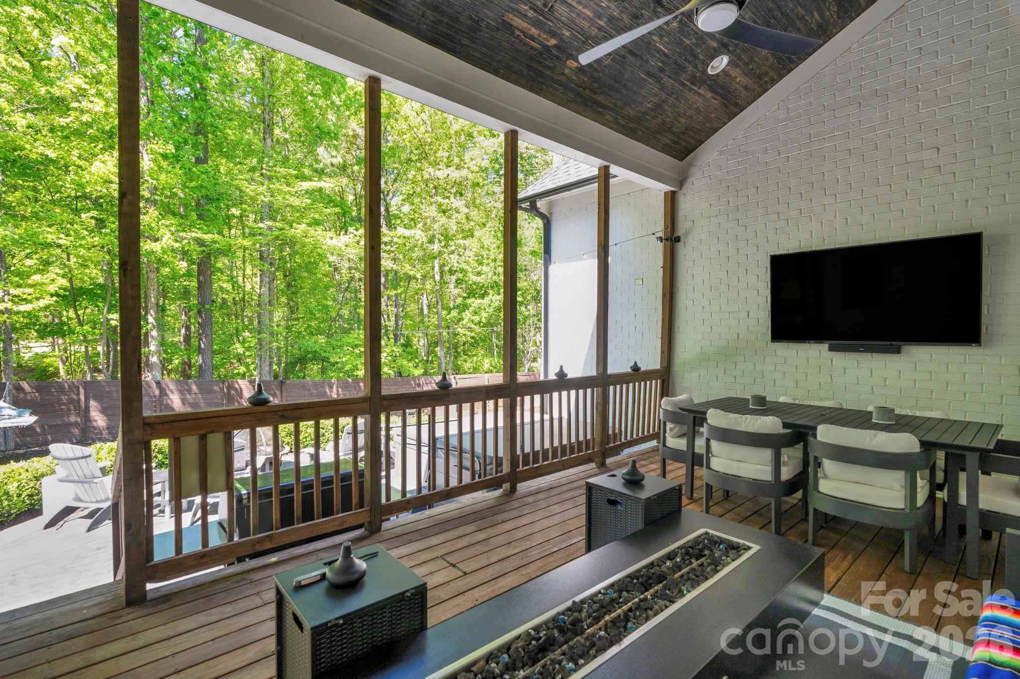 365 Stonecliff Lane Clover, SC 29710 - Photo 10 of 43