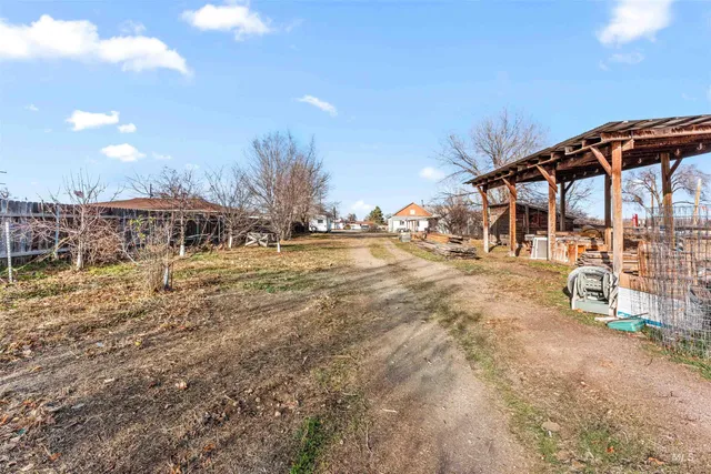 $100,000 | 1115 Airbase Road, Mountain Home, ID 83647