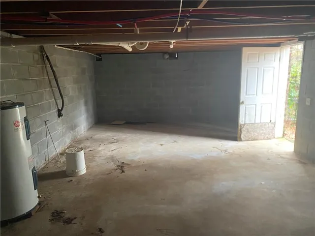 a view of a room with a small space