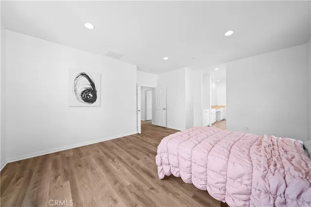 a view of a window in a room