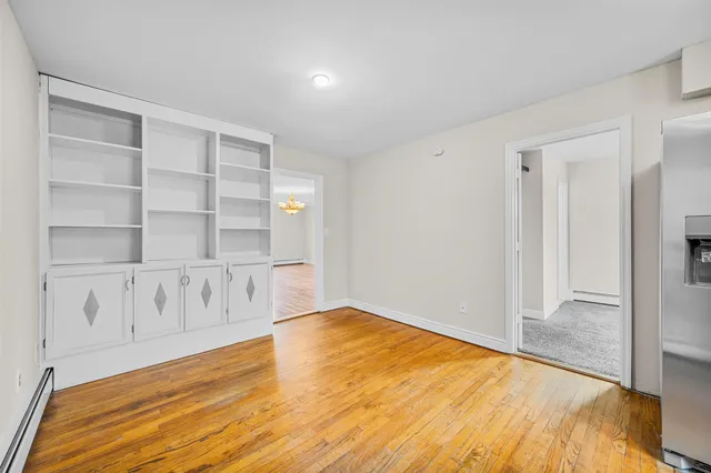 $689,950 | 10 Leone Court, Woodbury, NY 10930