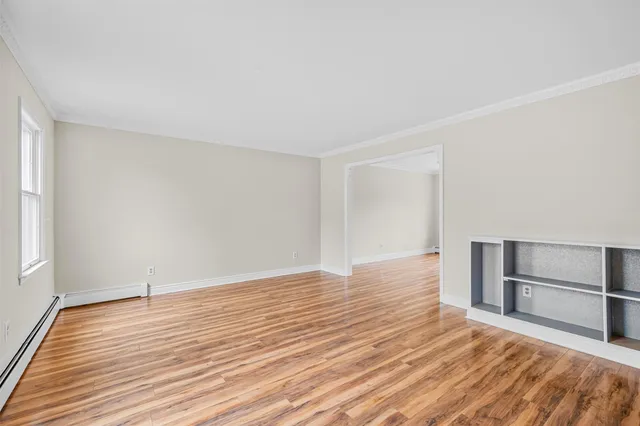 $689,950 | 10 Leone Court, Woodbury, NY 10930