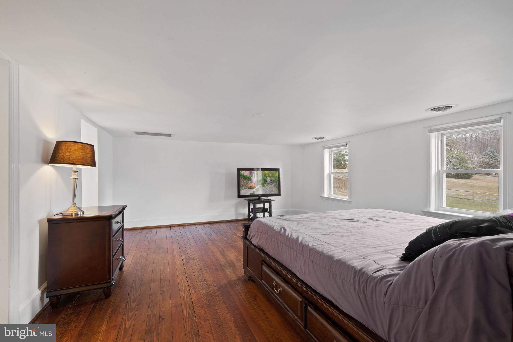 13500 Loy Wolfe Road Smithsburg, MD 21783 - Photo 12 of 34 Gallery Image 12