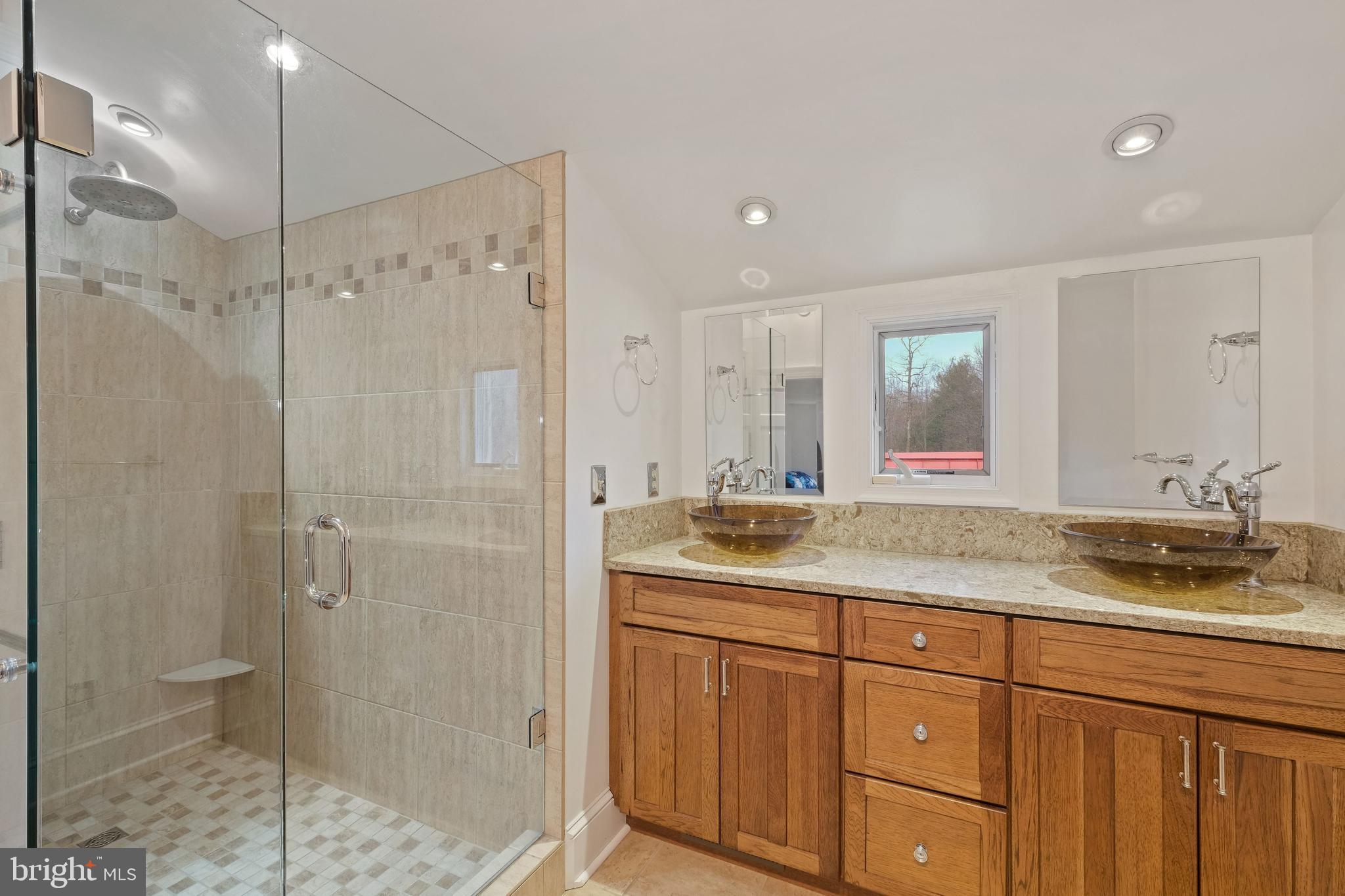 13500 Loy Wolfe Road Smithsburg, MD 21783 - Photo 14 of 34 Gallery Image 14