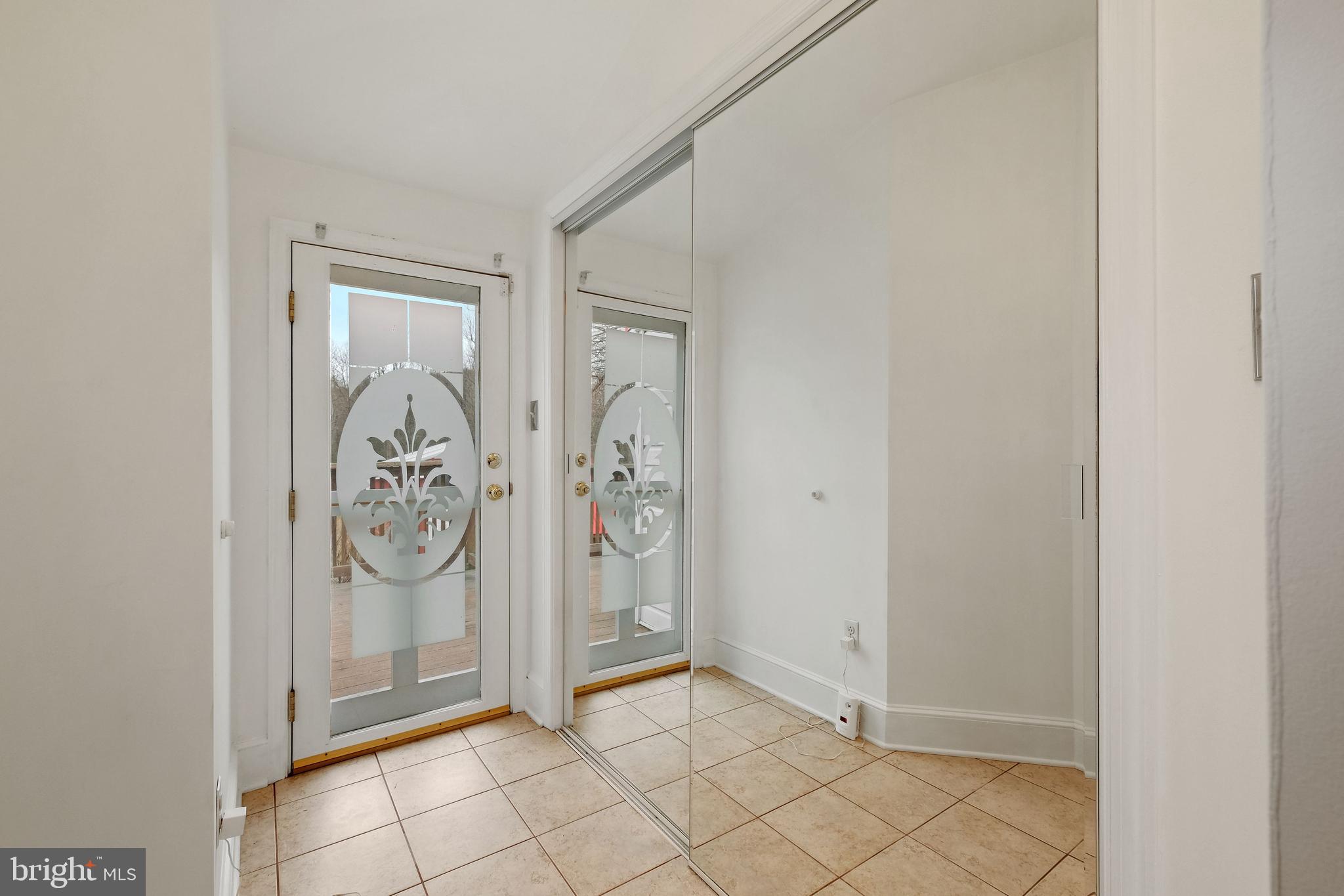 13500 Loy Wolfe Road Smithsburg, MD 21783 - Photo 16 of 34 Gallery Image 16