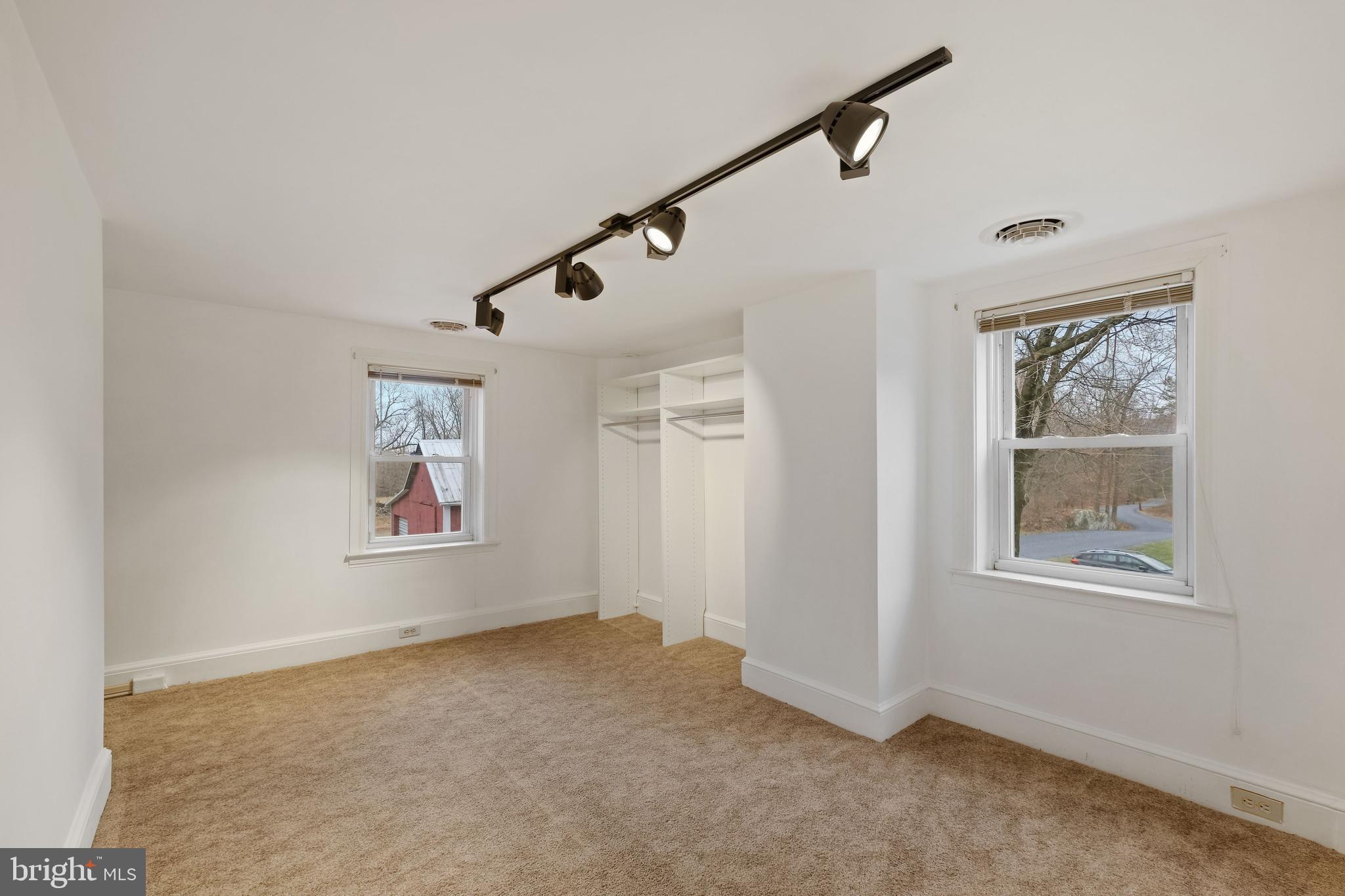 13500 Loy Wolfe Road Smithsburg, MD 21783 - Photo 19 of 34 Gallery Image 19