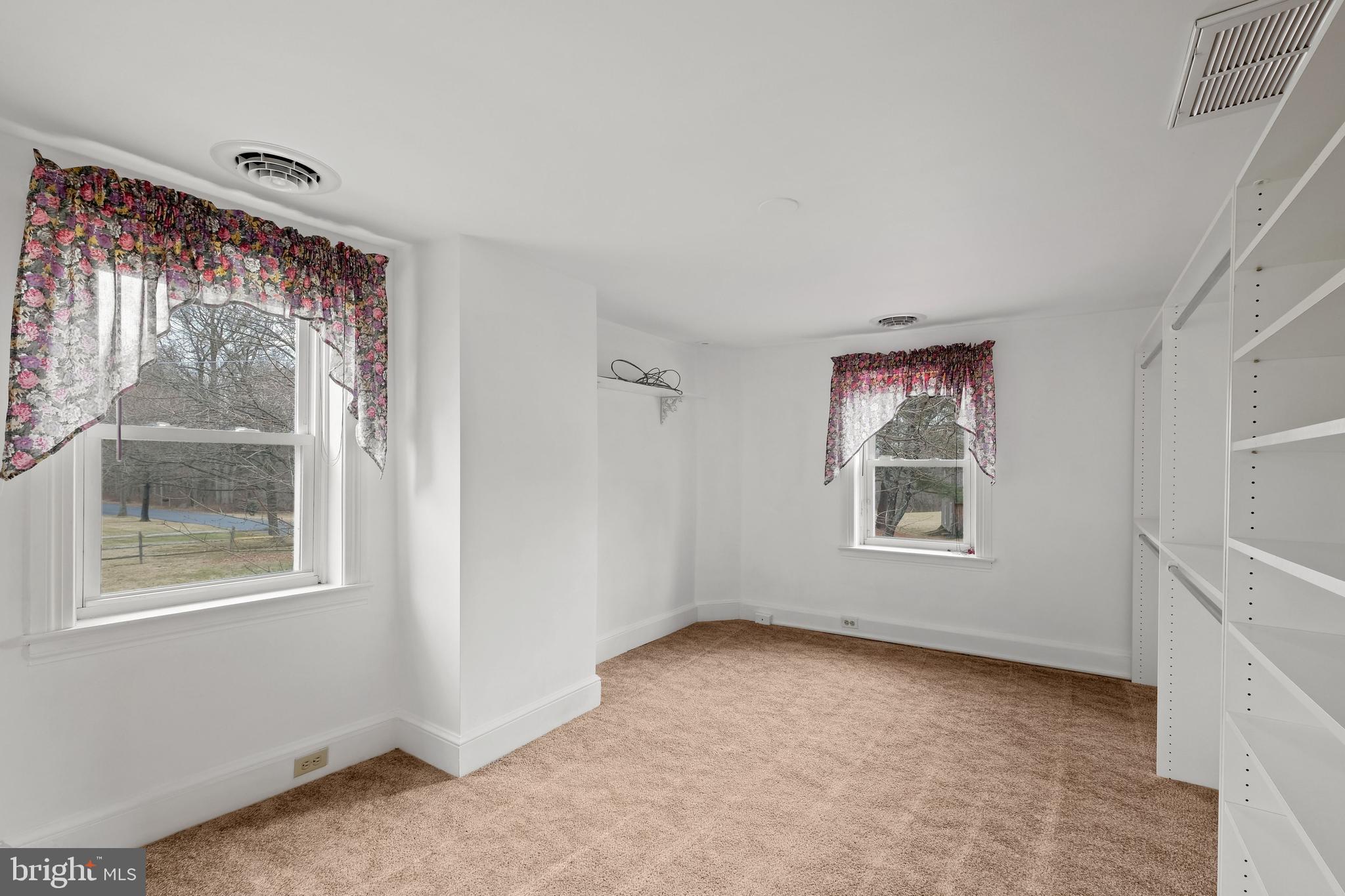 13500 Loy Wolfe Road Smithsburg, MD 21783 - Photo 21 of 34 Gallery Image 21
