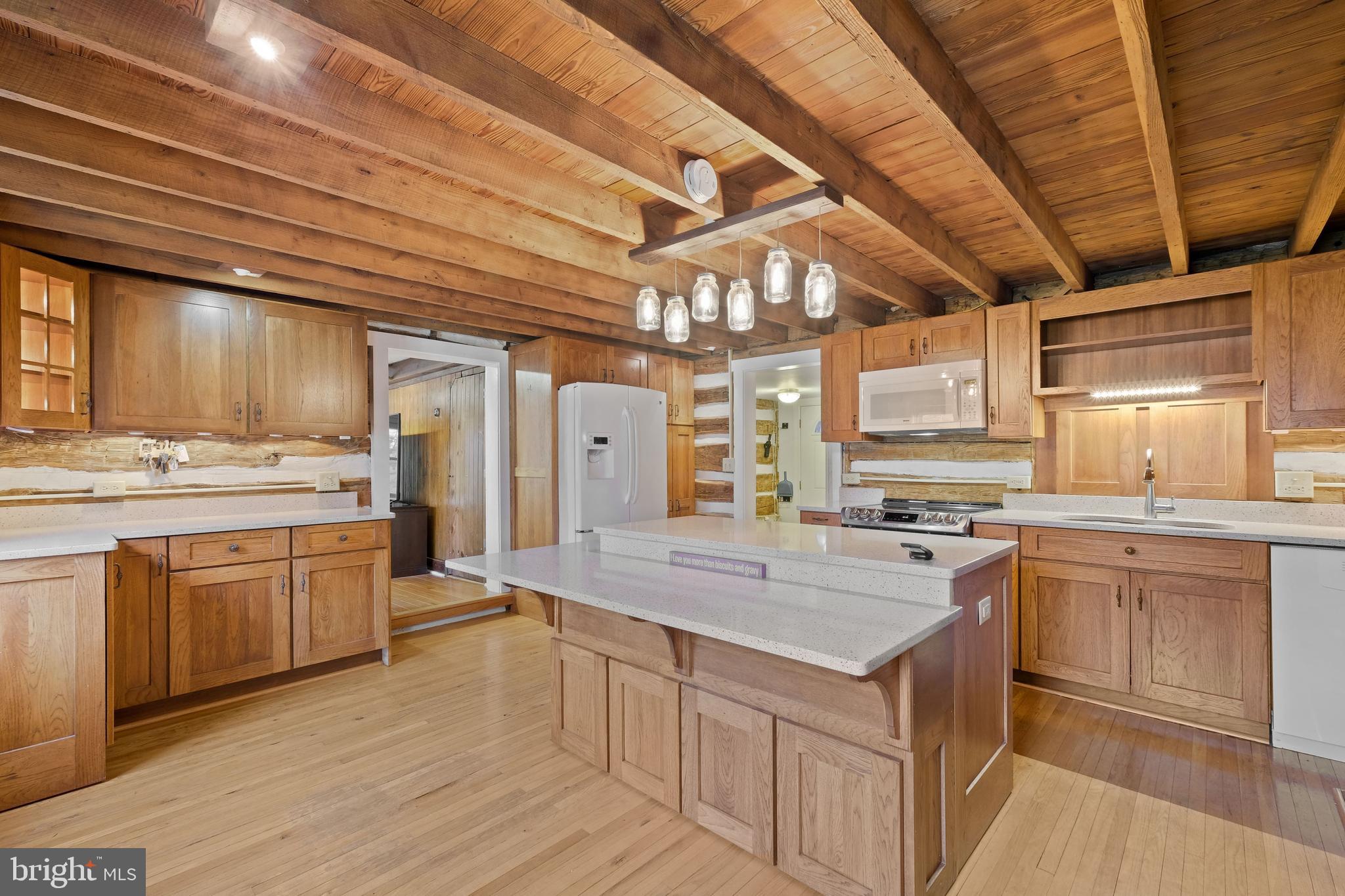 13500 Loy Wolfe Road Smithsburg, MD 21783 - Photo 5 of 34 Gallery Image 5