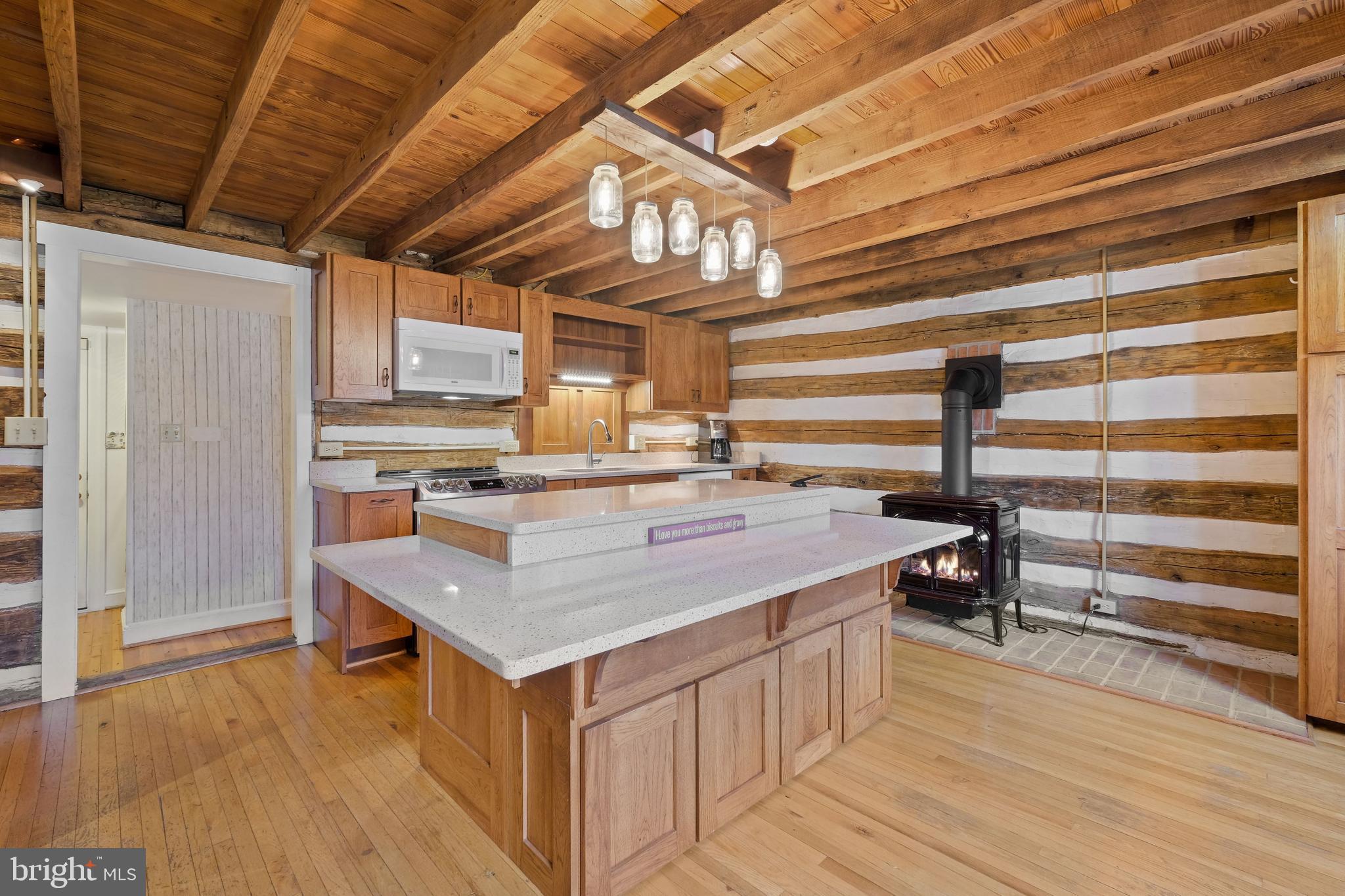 13500 Loy Wolfe Road Smithsburg, MD 21783 - Photo 6 of 34 Gallery Image 6