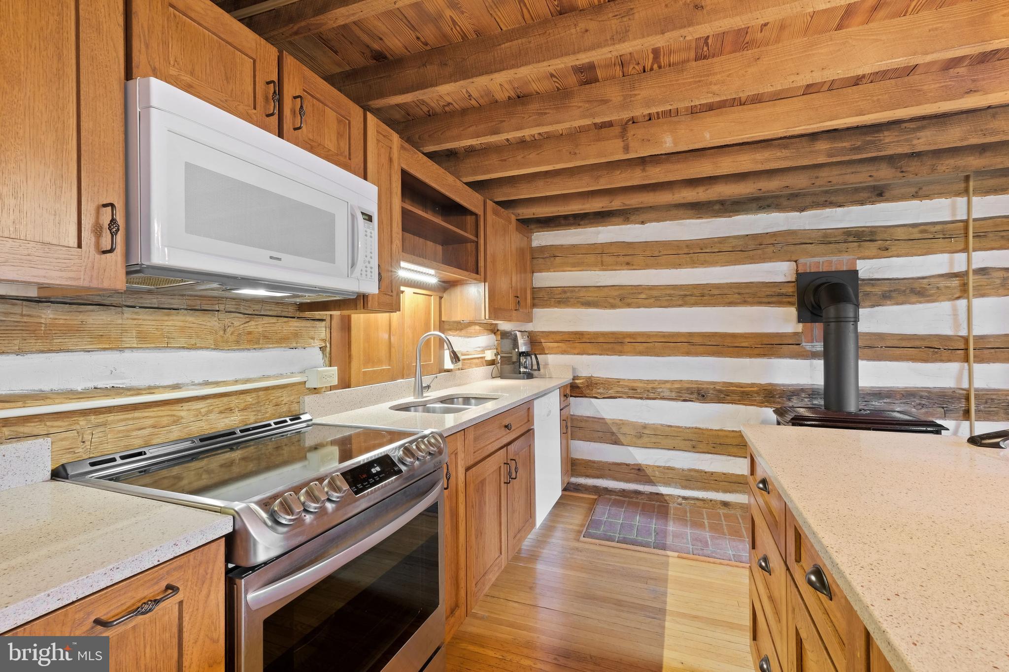 13500 Loy Wolfe Road Smithsburg, MD 21783 - Photo 7 of 34 Gallery Image 7