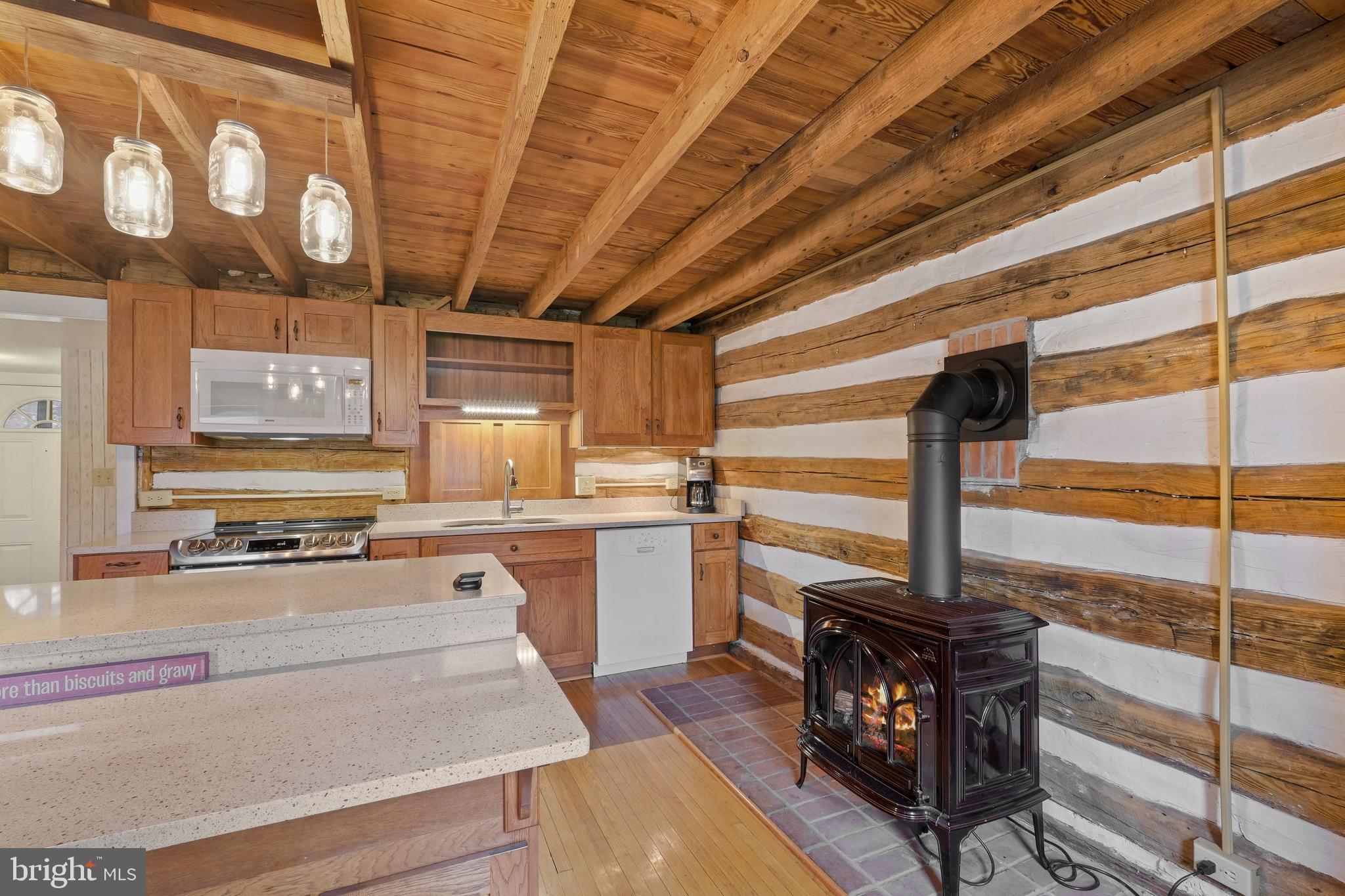 13500 Loy Wolfe Road Smithsburg, MD 21783 - Photo 8 of 34 Gallery Image 8