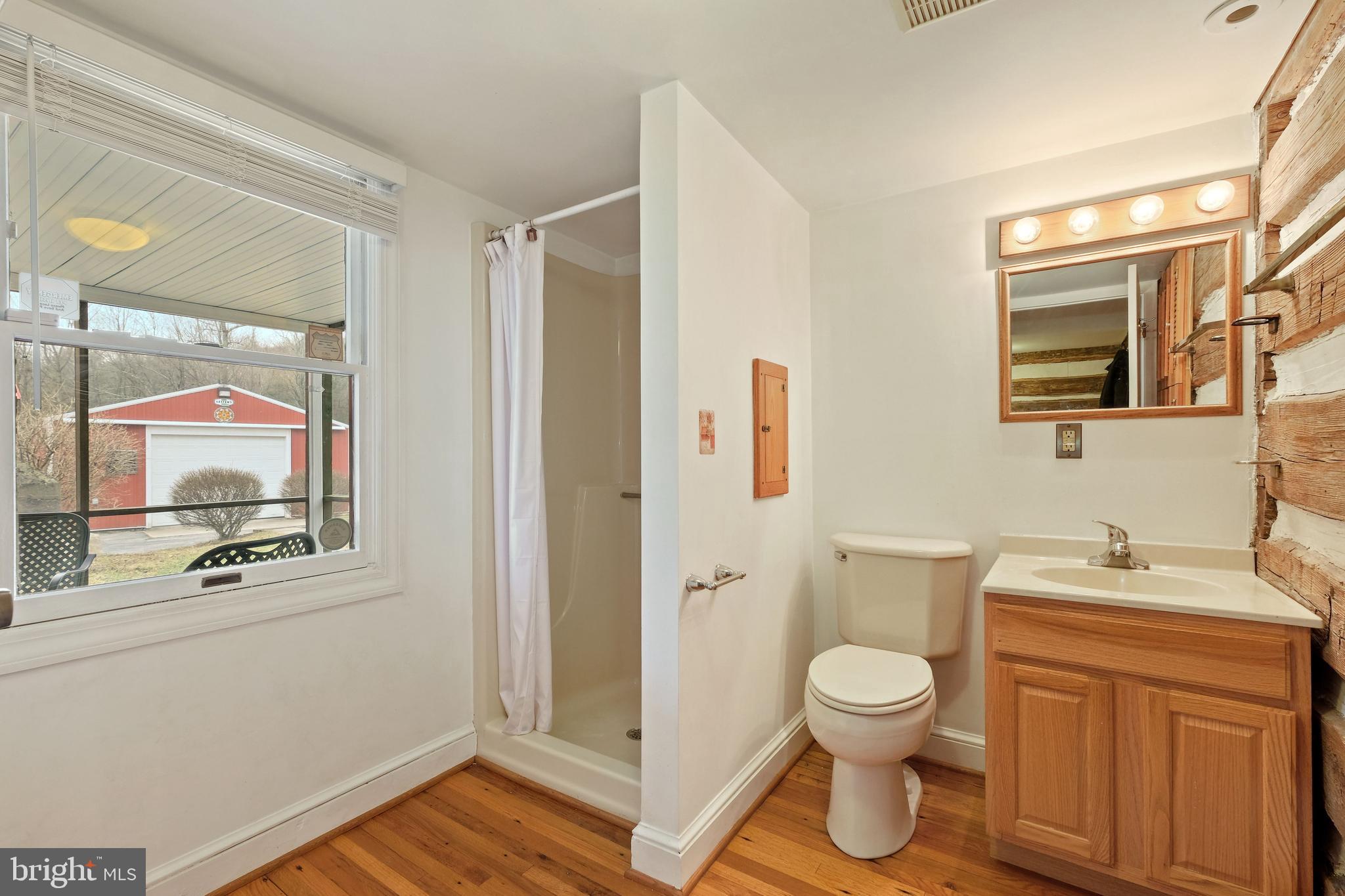 13500 Loy Wolfe Road Smithsburg, MD 21783 - Photo 9 of 34 Gallery Image 9