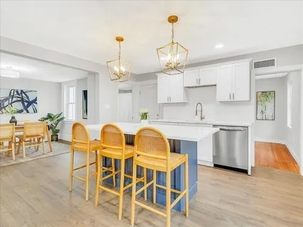 $595,000 | 42 School Street, Unit 2, Salem, MA 01970